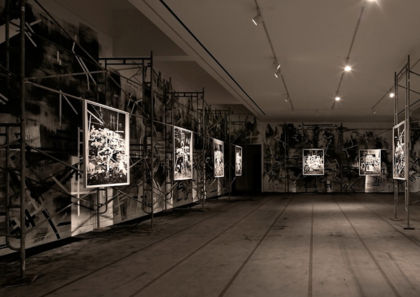 Rodrigo Valenzuela | Future ruins (install)